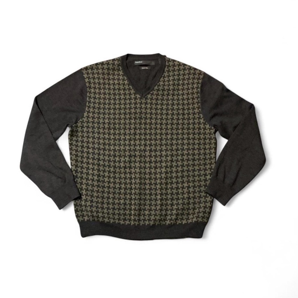 Perry Ellis V-Neck Merino Wool Sweater in Tan and Brown